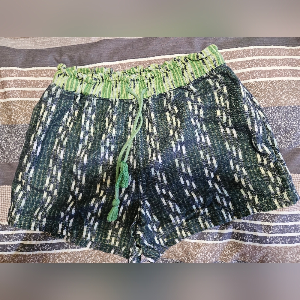 Aerie Short